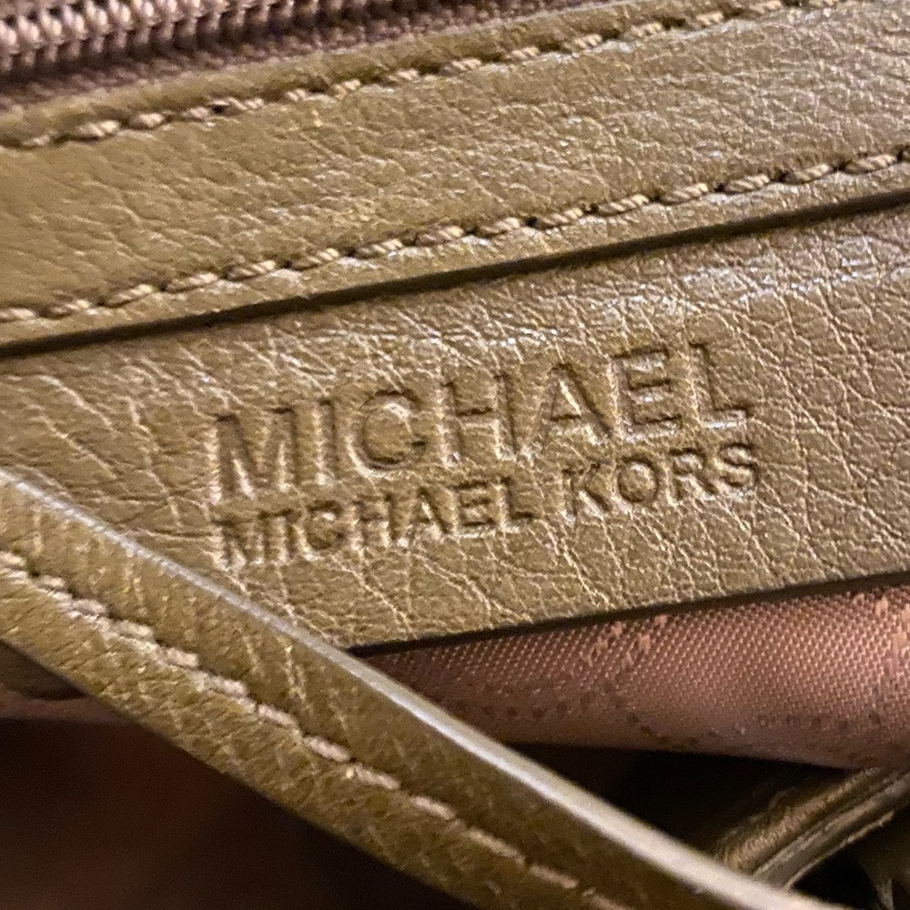 🌺Final Price w/Free Shipping🌺MICHAEL BY MICHAEL KORS (Dust Bag Added) - Picture 7 of 16
